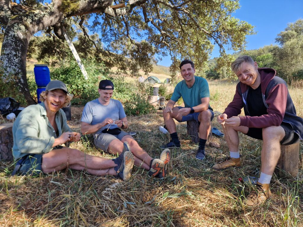 Survival Skills - Making Cordage From plant Fibre